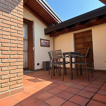 Casa Ceruti Bed & Breakfast Villa Guardia Exterior photo